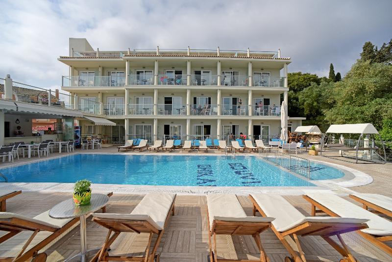 Palapart Gikas Suites And Studios Gouviá Exterior foto